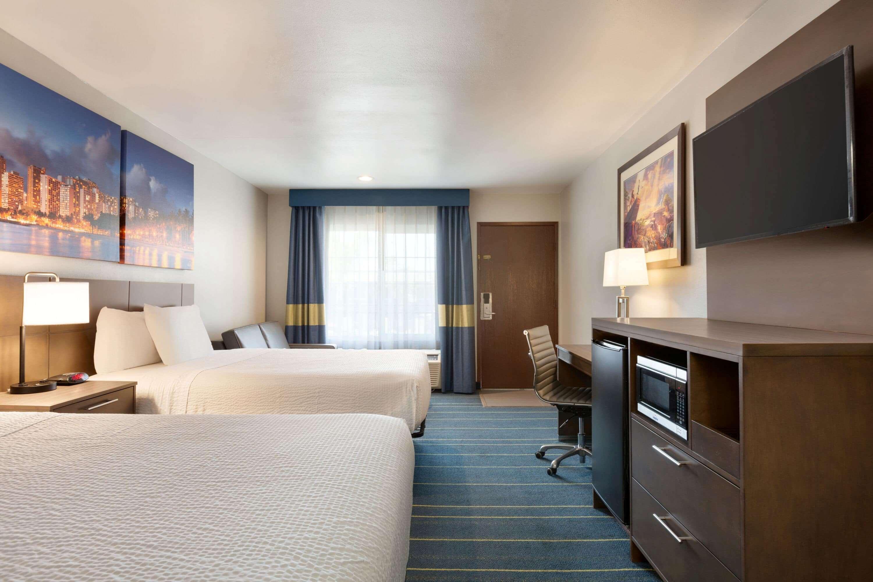 Days Inn & Suites By Wyndham Anaheim At Disneyland Park Dış mekan fotoğraf